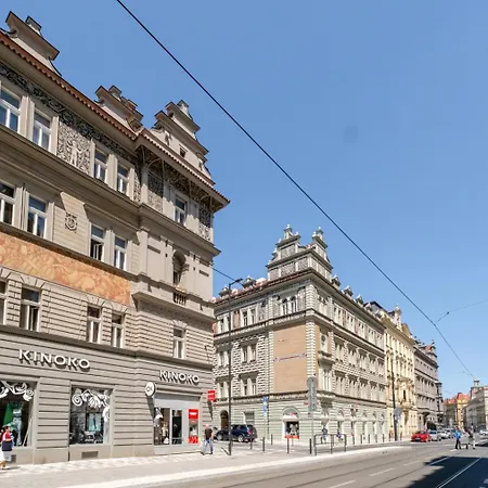 Апартаменты Blueground 7 Renovated Letna Park Prg-50 *