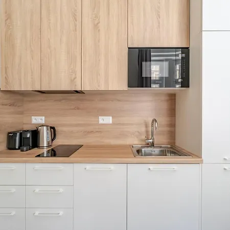 Blueground 7 Renovated Letna Park Prg-50 Апартаменты *